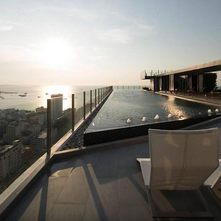 The Base Condo Center Of Pattaya Rooftop Swimming Pool Exterior photo